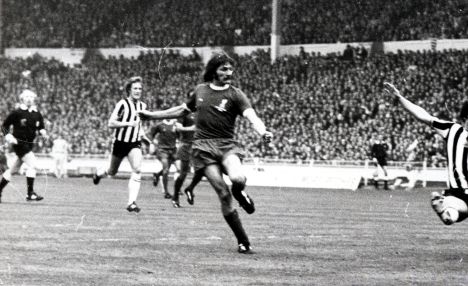 article-0-04839A6F0000044D-591_468x286