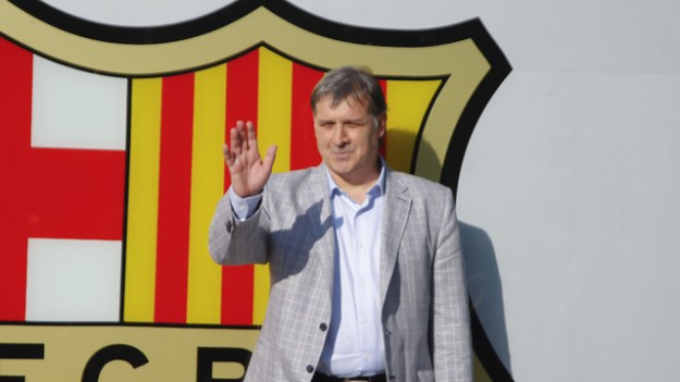 Gerardo Martino unveiled as new Barcelona manager - video