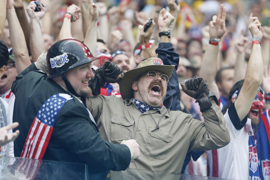 P1-BQ566_LIONDO_G_20140626200233